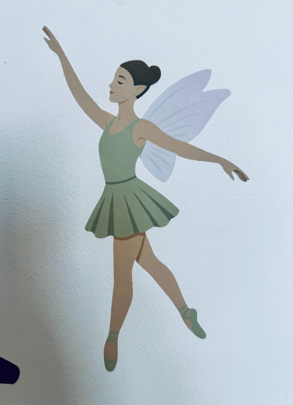 Wallsticker med balletfeen Sienna på væg